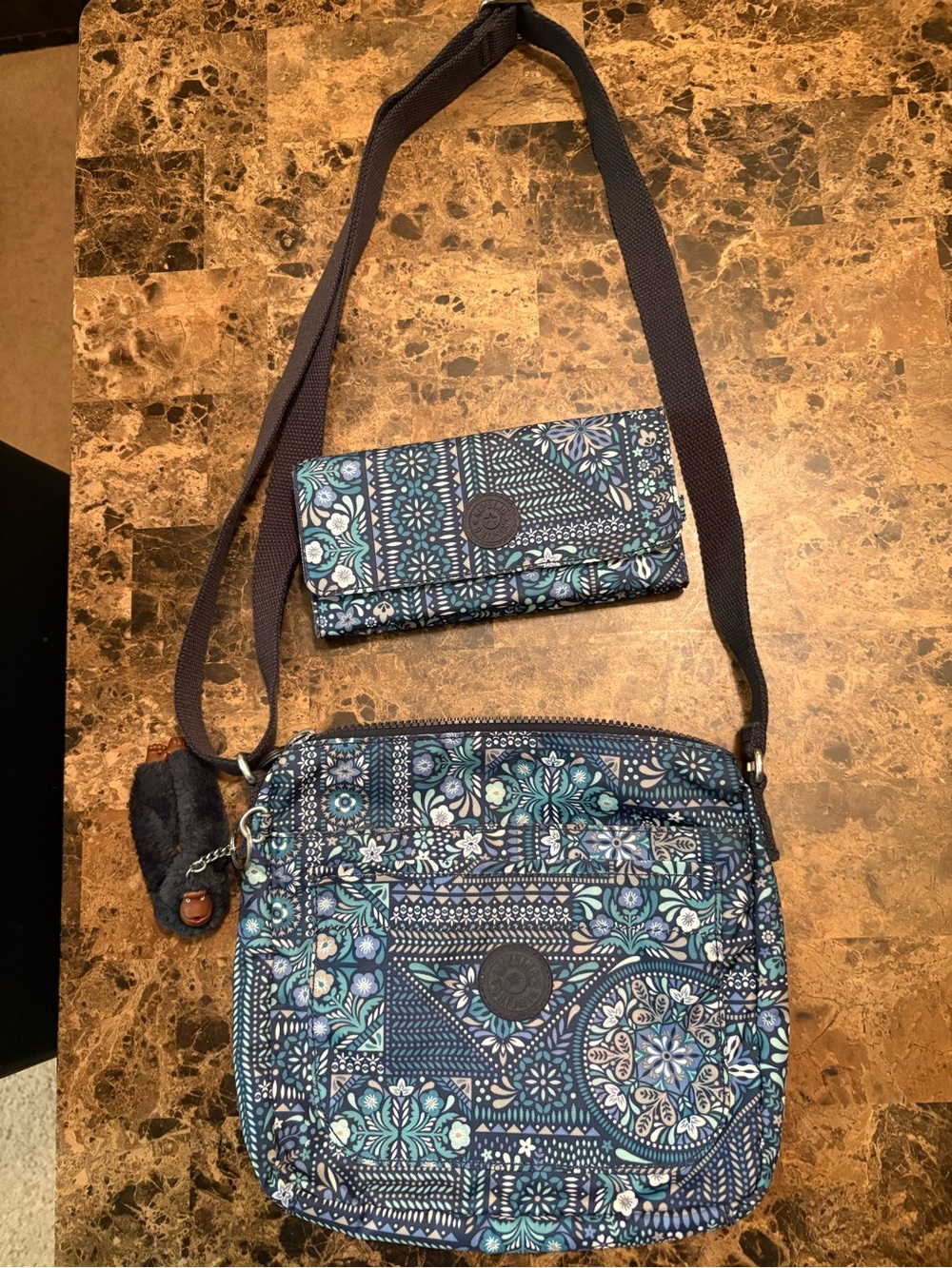 Kipling purse